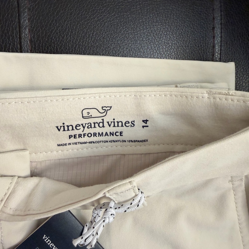 Vineyard Vines Boy’s Performance Chinos - Stone color NWT - Picture 4 of 5
